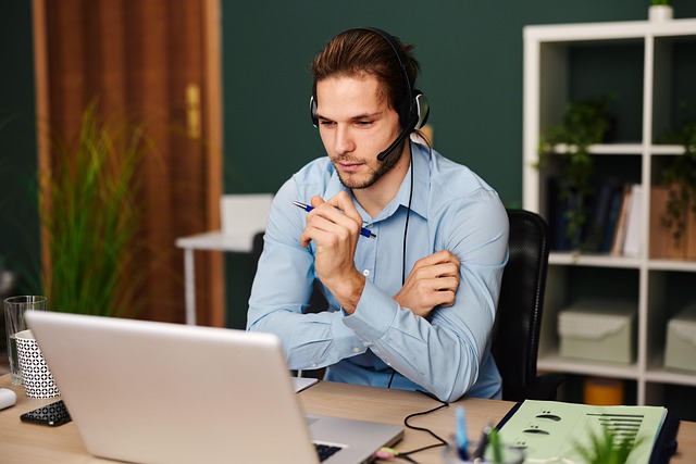 Customer Support 